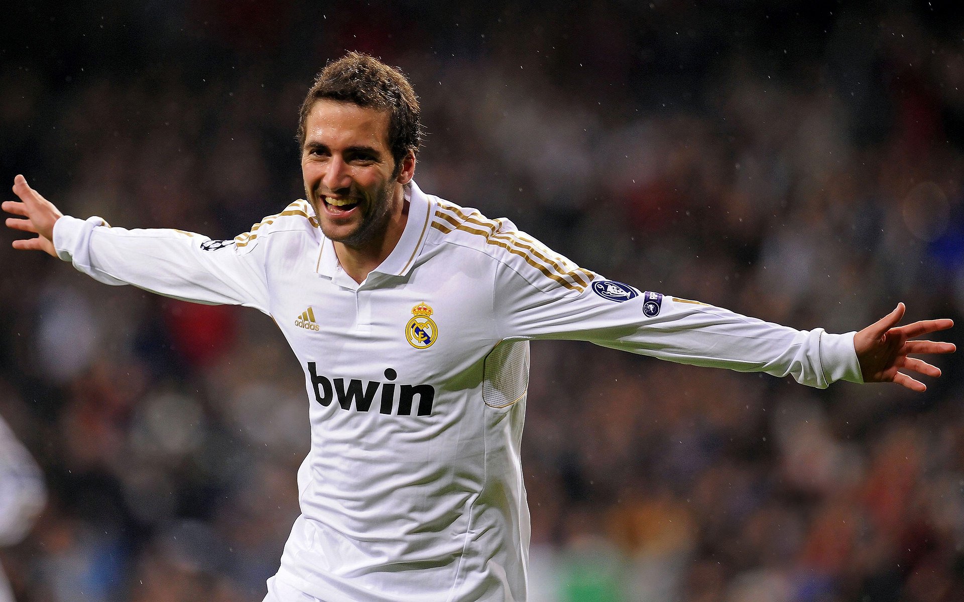 爱游戏电竞官网-史密斯决赛冲刺惊艳全场,史密斯比赛视频