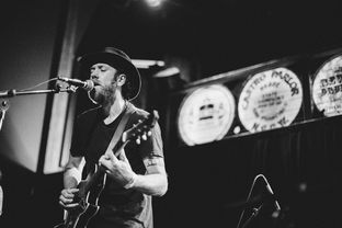 -美洲杯明星大爆发：精彩表演，万人瞩目！，美洲杯原名